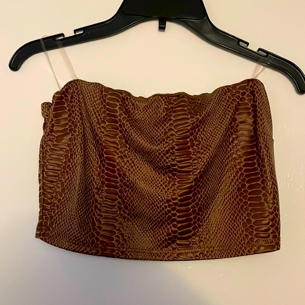 Windsor, crop top, tan snakeskin pattern, size md